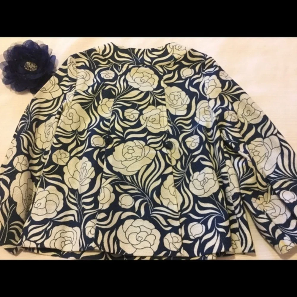 🌺Janie and Jack flower coat 4-5 t EUC 🌺